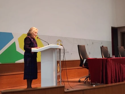 DR. F. İNCİ AYAN BİROL ÖĞRENCİLERİMİZLE BULUŞTU.